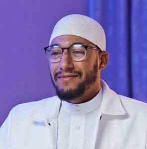«تعارف حلال».. المؤثر المغربي الشيخ سار يثير الجدل بتطبيق جديد