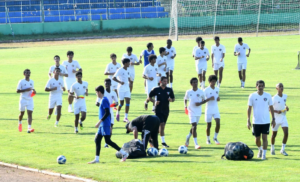 منتخب الكويت تحت 17 عاماً يواصل تدريباته استعداداً لتصفيات كأس آسيا للناشئين | صور