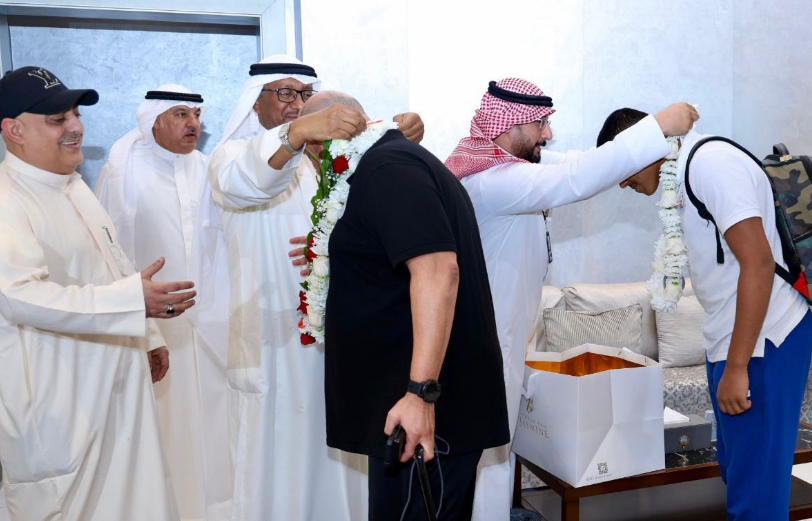 ترند العالم وفد منتخب الناشئين لكرة السلة يعود للبلاد بعد تحقيقه المركز الثاني بالبطولة الخليجية | صور وفد منتخب الناشئين لكرة السلة يعود للبلاد بعد تحقيقه المركز الثاني بالبطولة الخليجية | صور