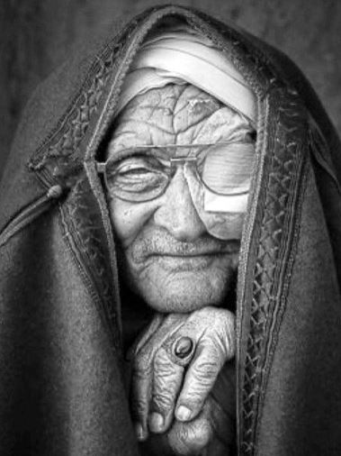 عايد الراجحي.. صورة مسن مصري تمكن كويتي من جائزة أفضل مصور